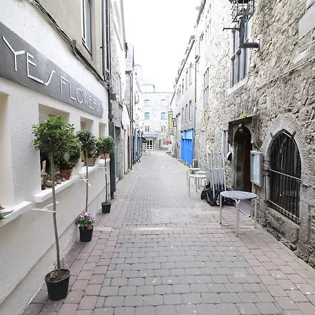 Kirwans Lane * Galway